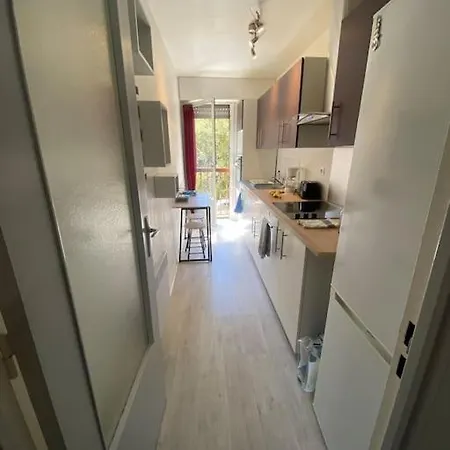 Superbe à 150 M De La Péguière *