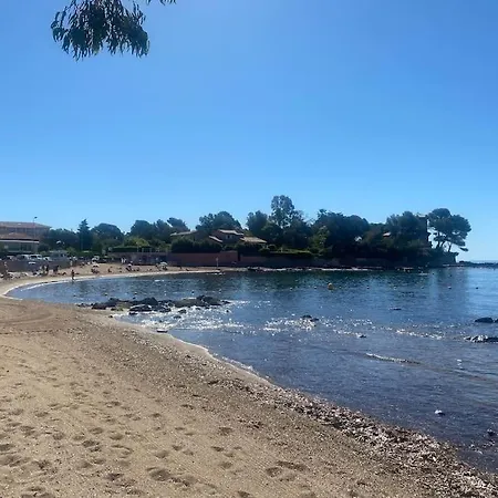 Apartment Superbe A 150 M De La Peguiere Saint-Raphael (Var)