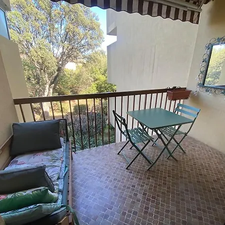 Superbe à 150 M De La Péguière Appartement