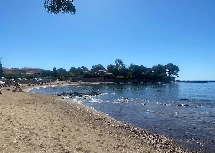 Διαμέρισμα Superbe A 150 M De La Peguiere Saint-Raphaël