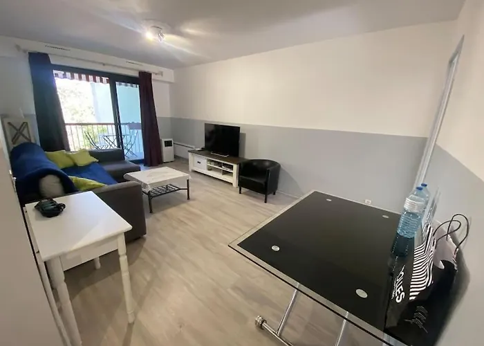 Superbe A 150 M De La Peguiere Saint-Raphaël