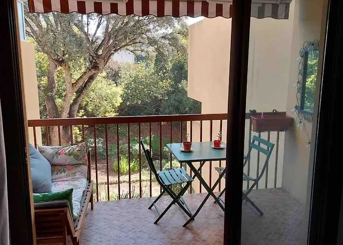 Apartment Superbe A 150 M De La Peguiere Saint-Raphaël